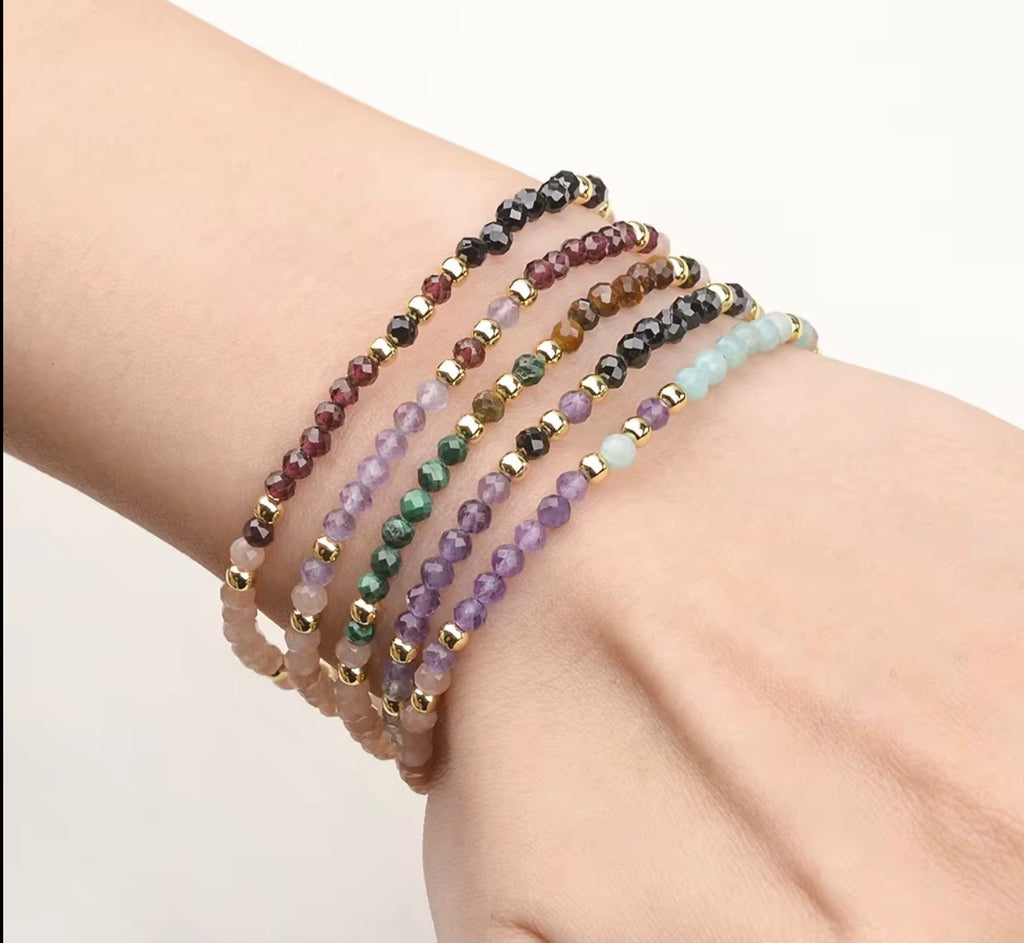 Crystal Healing Bracelets for Elegant Style and Positive Energy