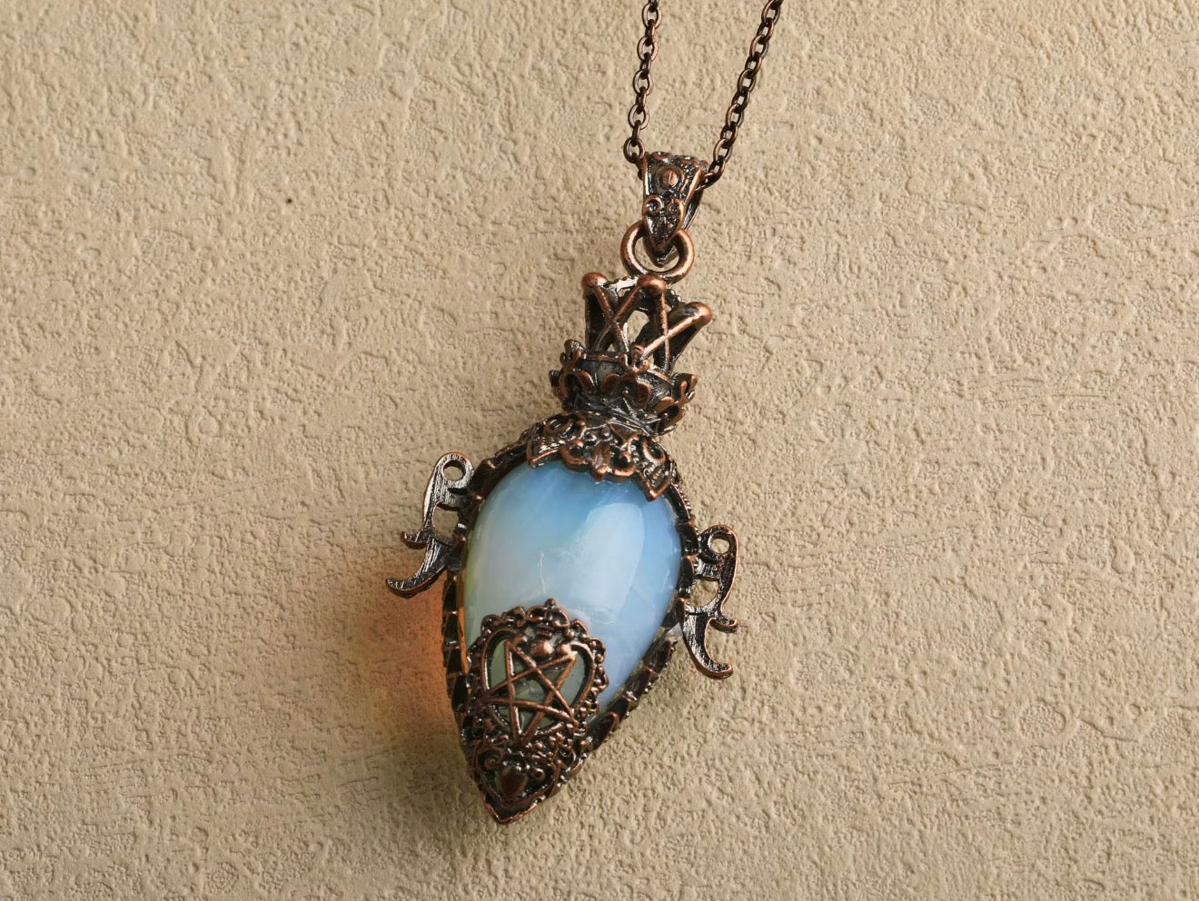 Crystal Hollow Bottle Pendant - Elegant Vintage Necklace Design