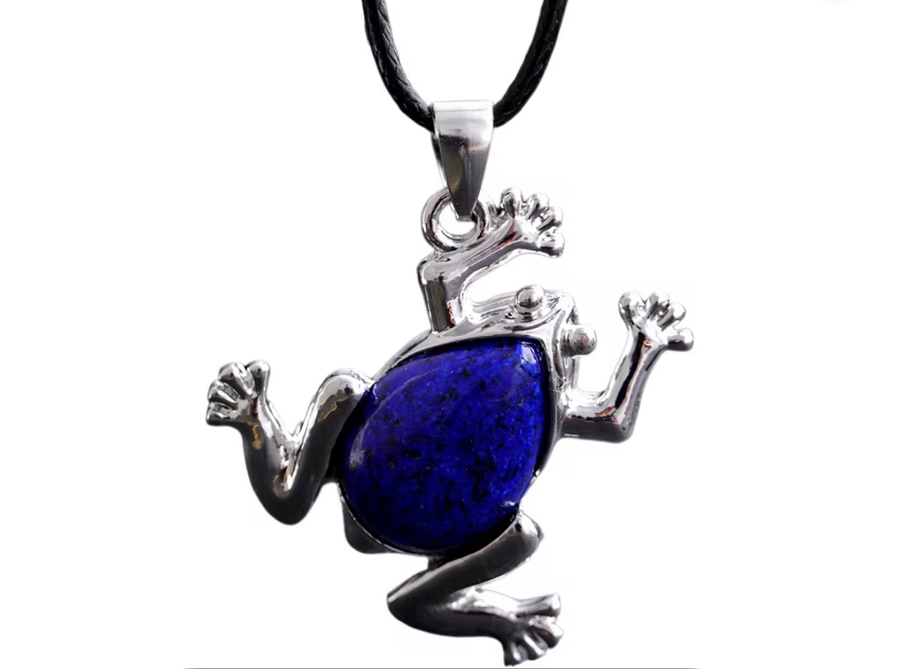 Frog Crystal Pendant - Elegant Jewelry for Nature Lovers
