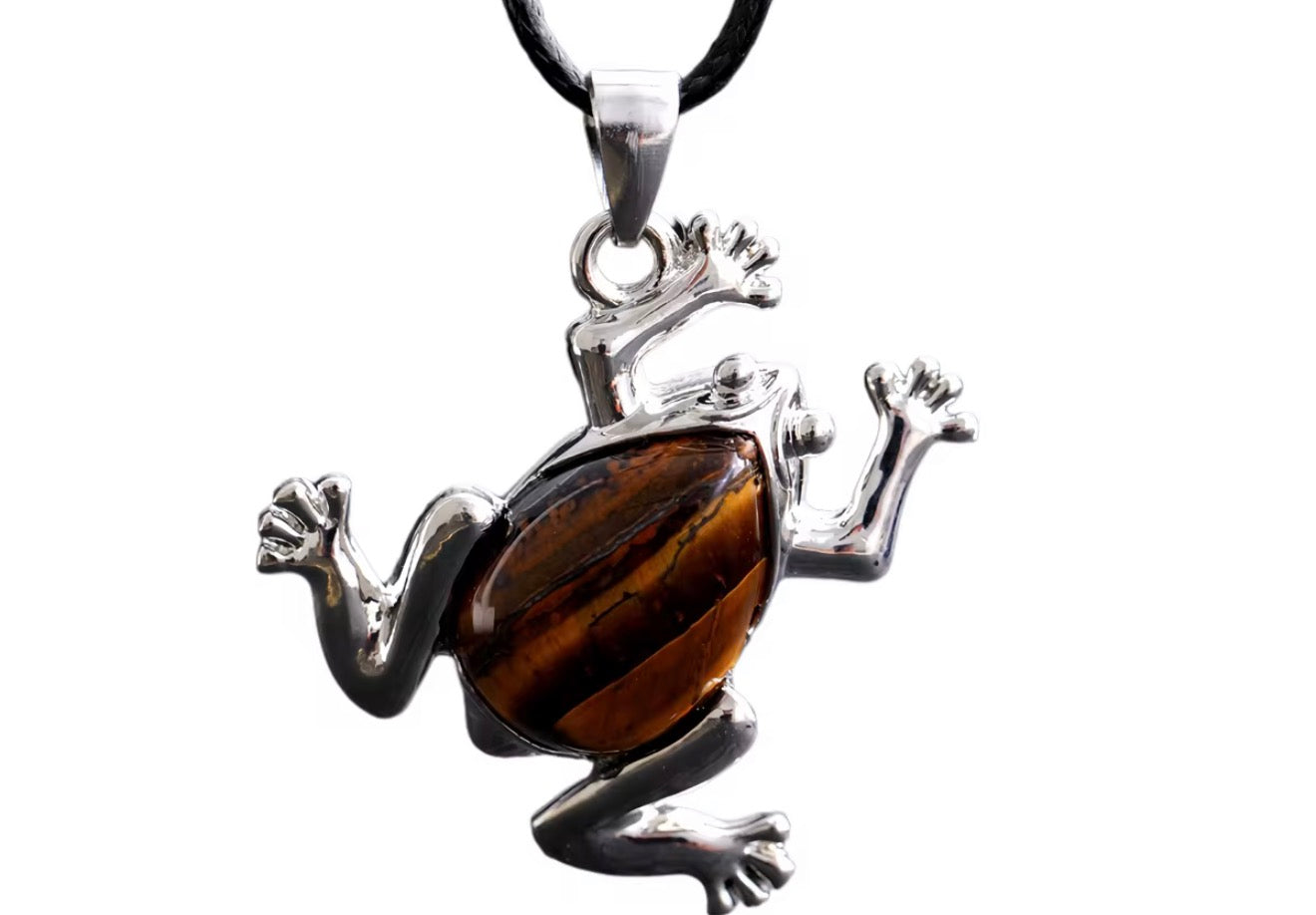 Frog Crystal Pendant - Elegant Jewelry for Nature Lovers