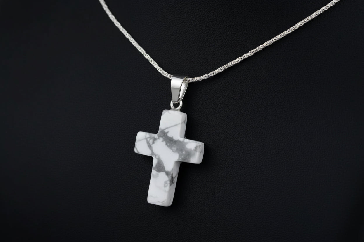 Crystal Cross Pendant - Elegant Crystal Jewelry for Faith and Style